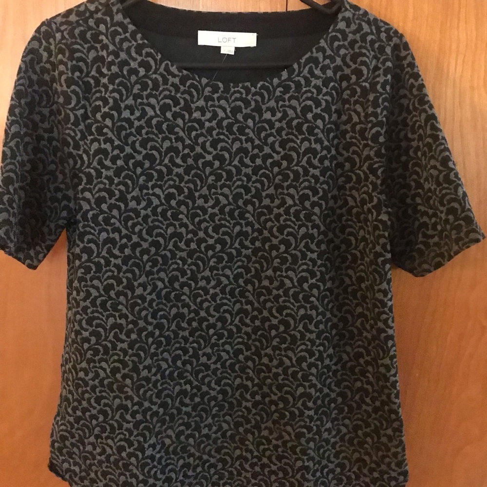 Short sleeve top